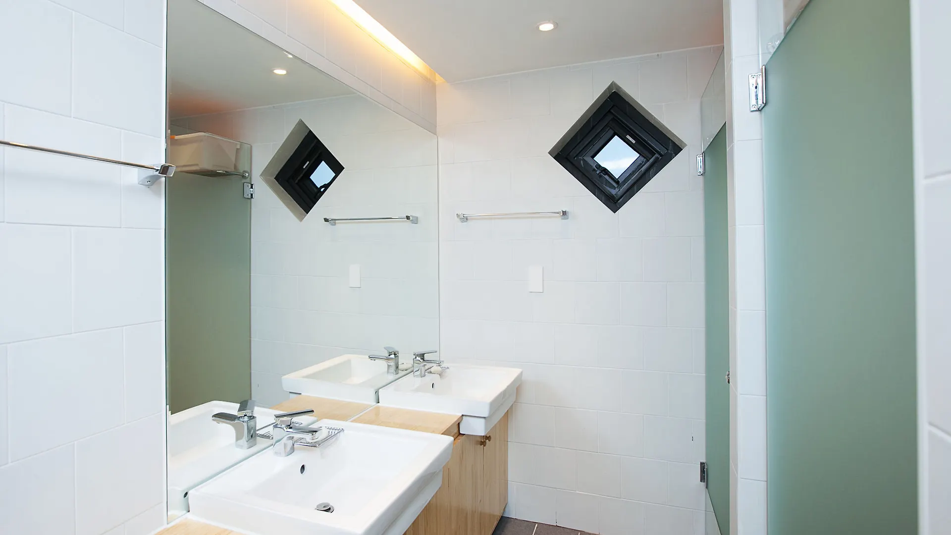 Mir Guesthouse - Hostel Jeju 0*,