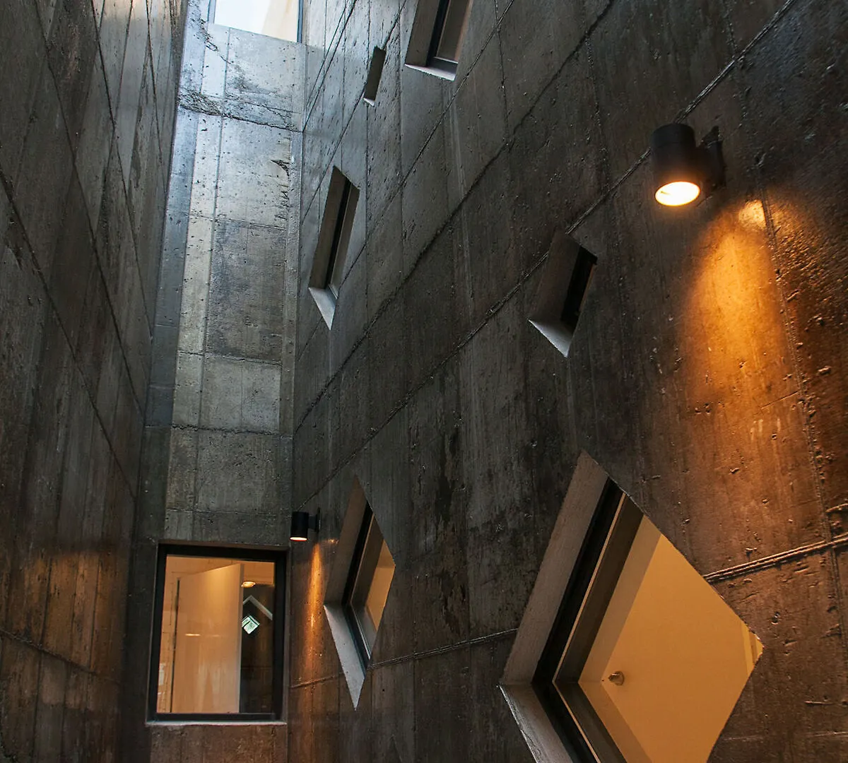 Mir Guesthouse - Hostel Jeju Hotel
